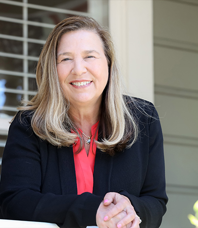 Photo of Annalyssa Johnston